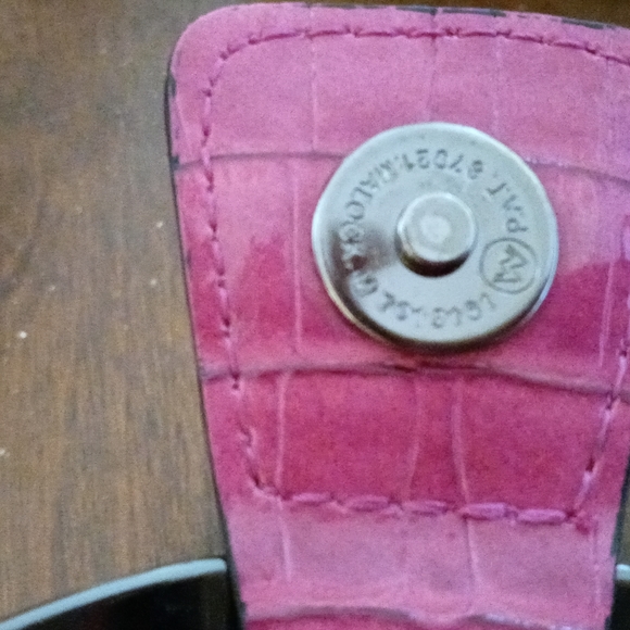 Guess pink faux patent leather purse - Picture 6 of 6